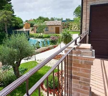 La Collina Appartement Monsampietro Morico Buitenkant foto